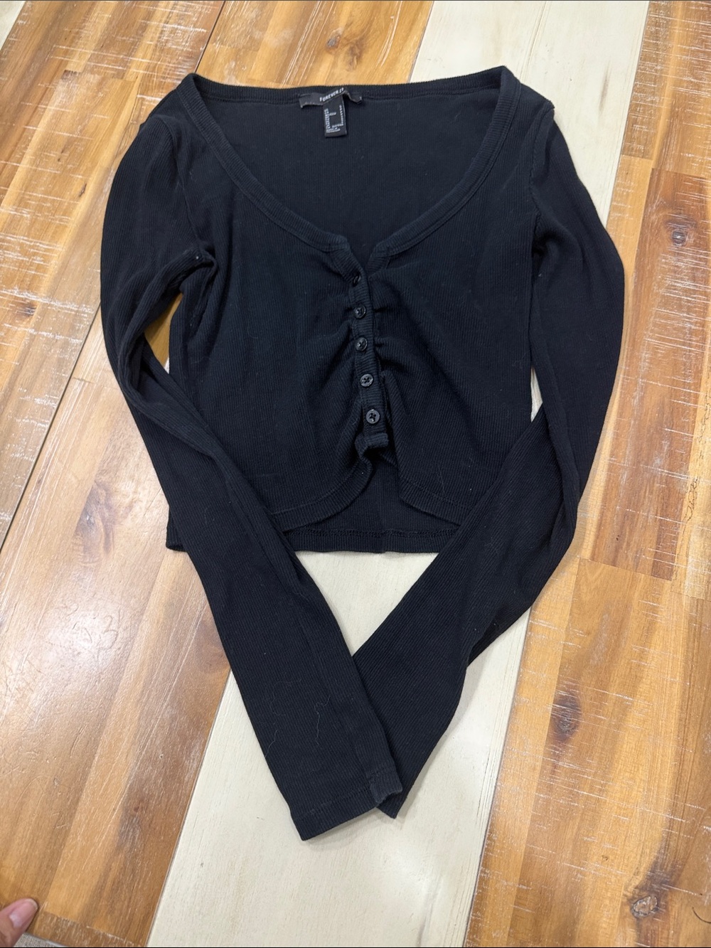 Forever 21 Black Ribbed Button-Front Long Sleeve Crop Top